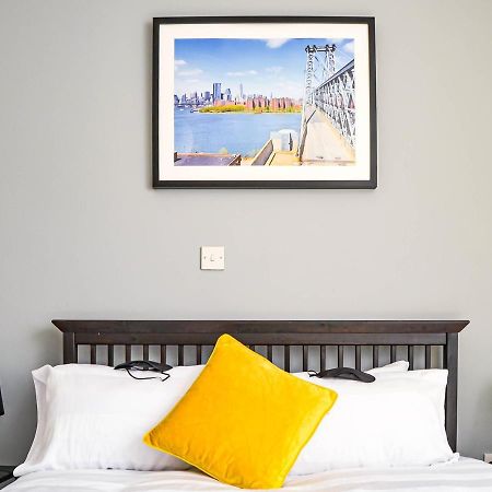 The Ella Fitzgerald - Modern 2 Bedroom Apartment, Super Close To City Centre Cardiff Exterior photo
